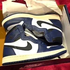 Nike Navy and White High-Top Sneakers